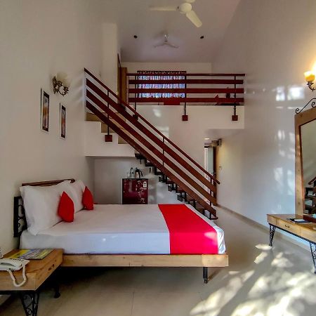 Bella Vista Resort Mahābaleshwar Esterno foto