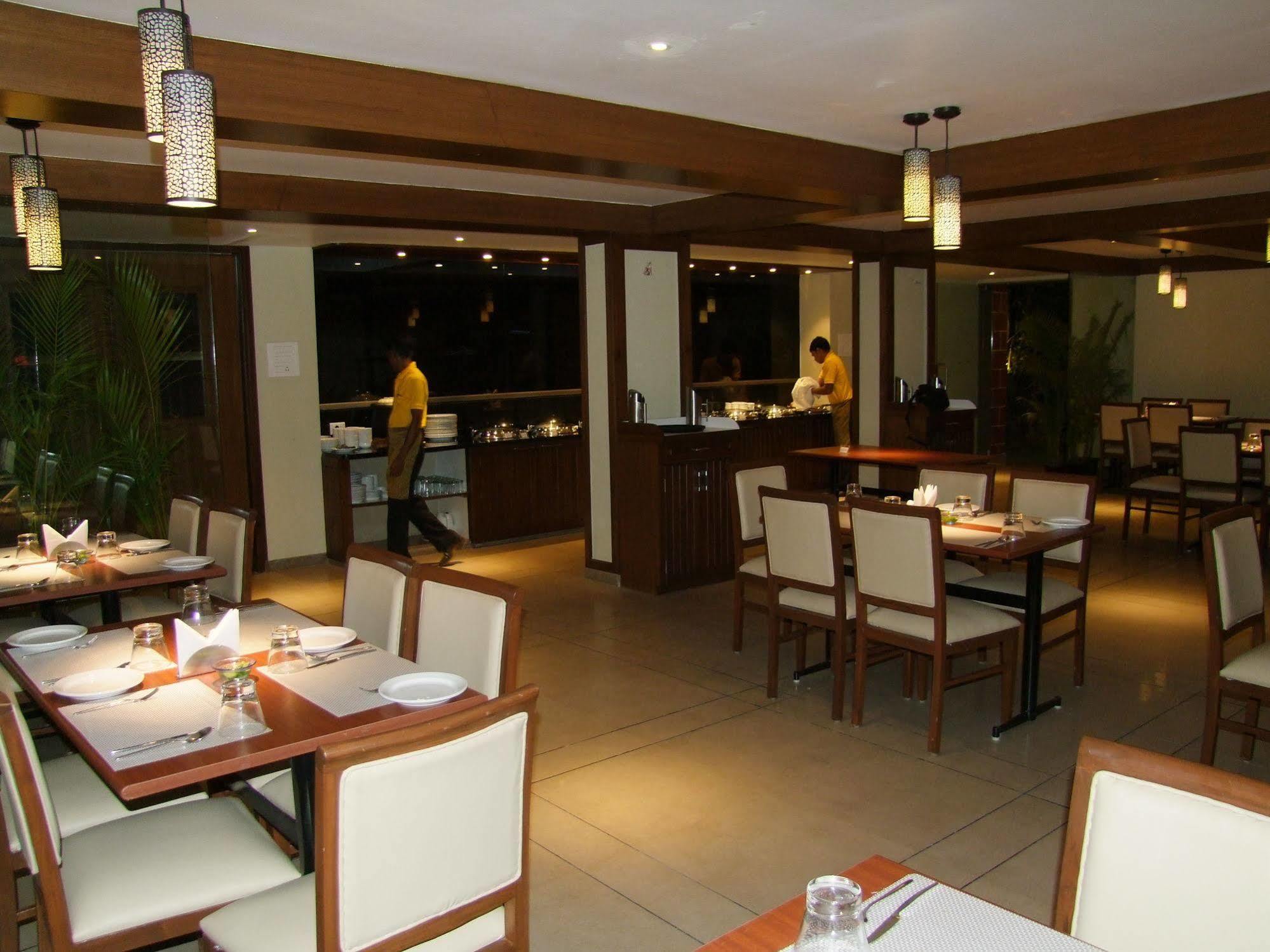 Bella Vista Resort Mahābaleshwar Esterno foto