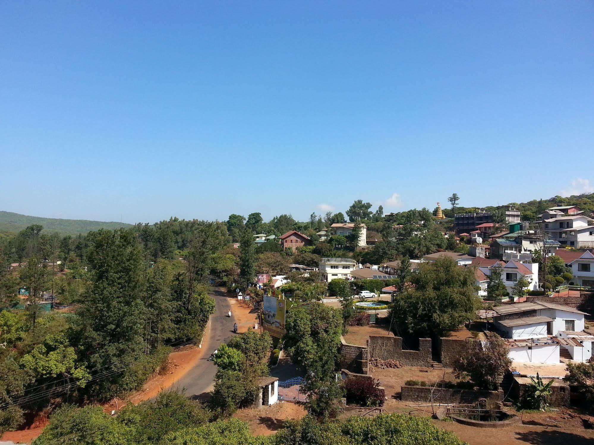 Bella Vista Resort Mahābaleshwar Esterno foto