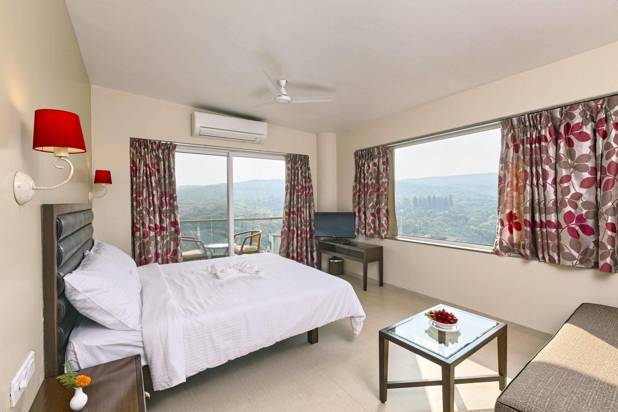 Bella Vista Resort Mahābaleshwar Esterno foto
