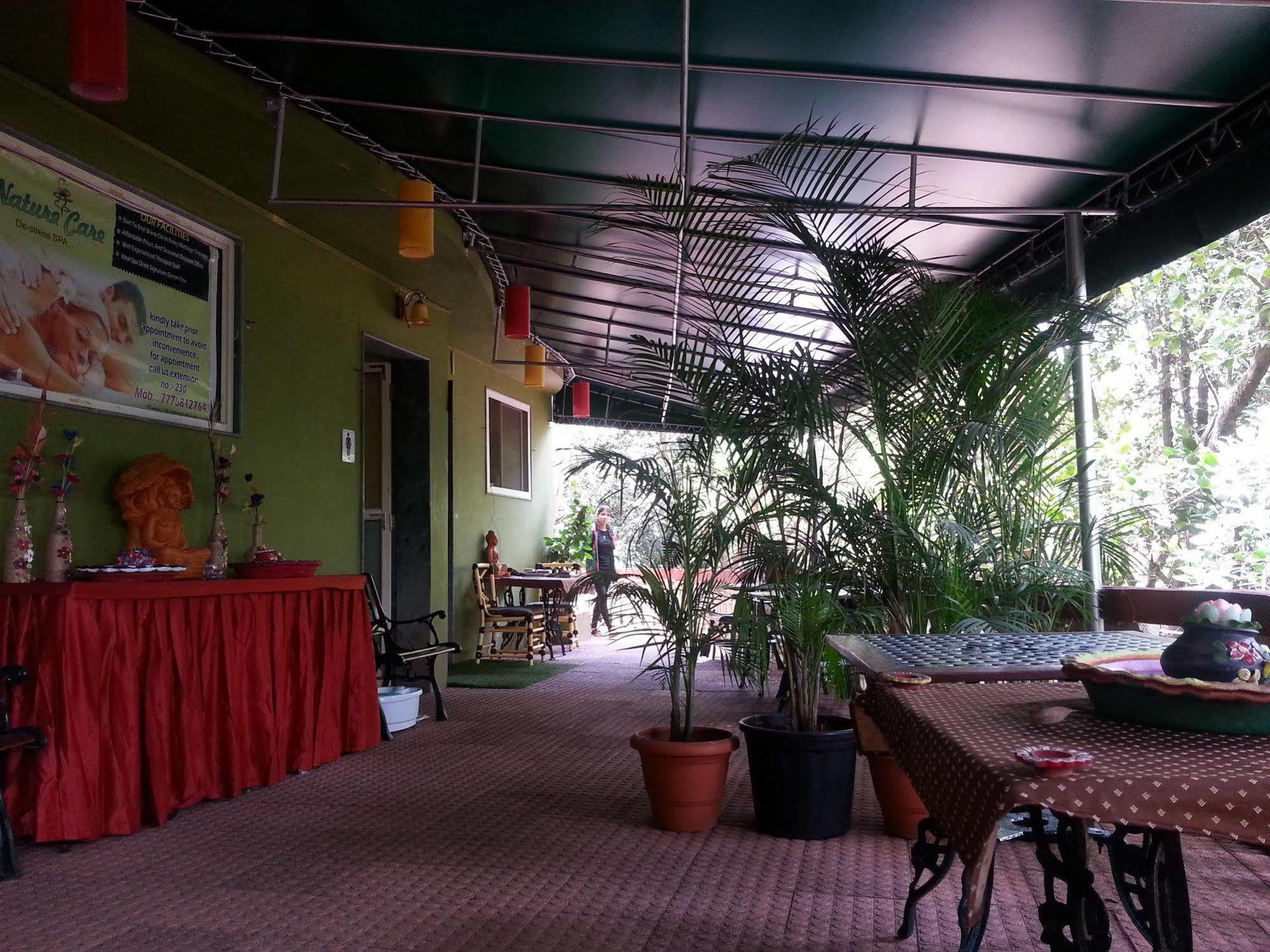 Bella Vista Resort Mahābaleshwar Esterno foto